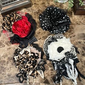 4 Flower Pin Brooches.